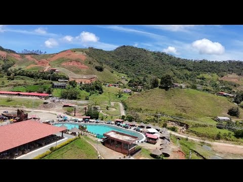 DESCUBRIENDO VILLA LAURA: El paraíso oculto en San Roque que debes visitar | Capitravel 🌿🏊‍♂️