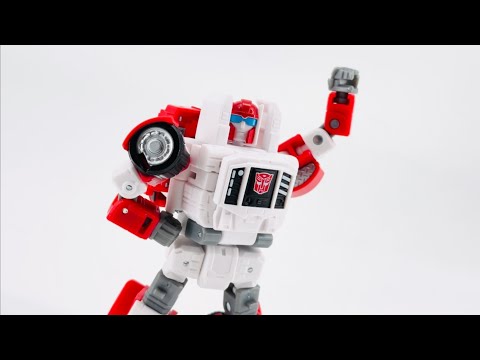 Transformers Age of the Primes Deluxe Class SWERVE Video Review