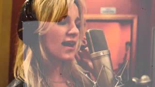 JUST V   Power of Love Spot. Virginia Da Cunha. Sony Music