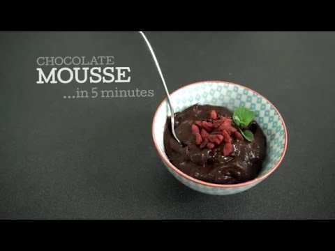 QUICK EASY HEALTHY RECIPES: 5 Minute Chocolate Avocado Mousse