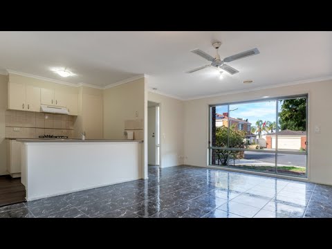 9 Glama Court, Roxburgh Park, VIC 3064, 3 habitaciones, 1 baños, House