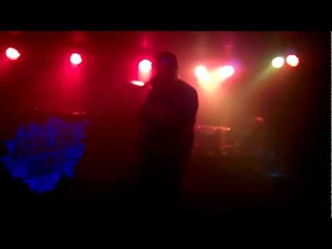 LIVE Chorus Citrus - Dej mi křídla ft. Pluto (21.9.2012, Brno - Favál)