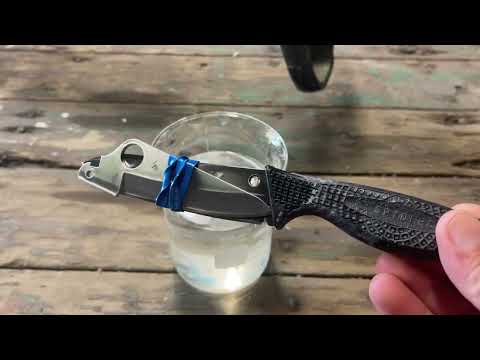 Spyderco H1 vs H2 galvanic corrosion test no results so far