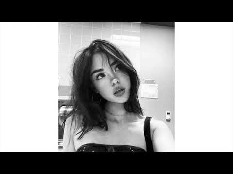 Kejmil - Jeden Moment (lyrics)