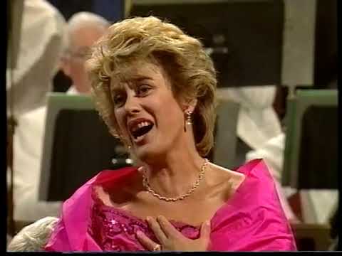 LAST NIGHT OF THE PROMS  - with Kiri Te Kanawa in 1992