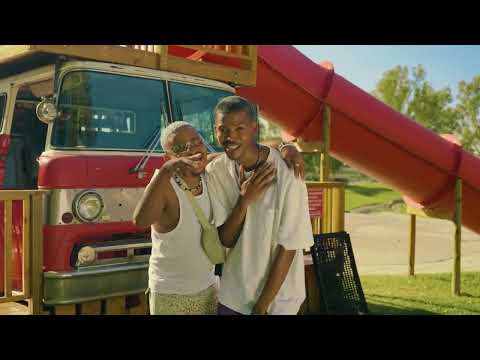 Tee Jay - Izimbali (Official Video) (feat. Ntando Yamahlubi)
