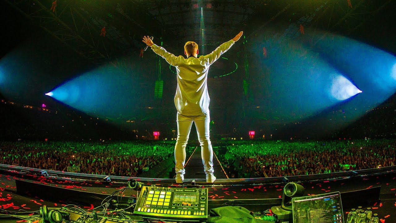 Armin van Buuren — My Symphony (The Best Of Armin Only Anthem)