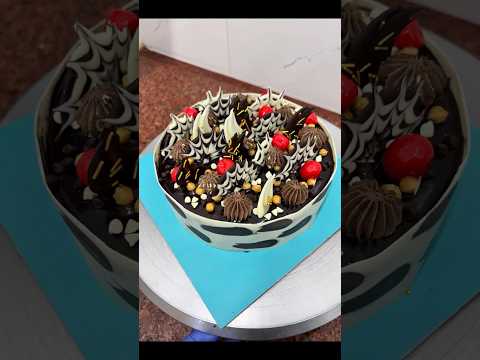 Sons design cake #trending #snscakes 🤪🤪 #cake #chocolate #chocolatedessert #nandani #ytshorts