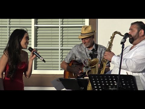 Valerie - Thia Megia (rev)