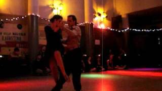 Guillermo Cerneaz y Greta Hekier en Tangolab. 1