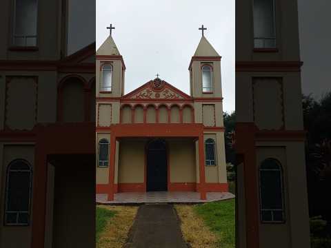 Templo de Dulce Nombre.  Volio de San Ramón