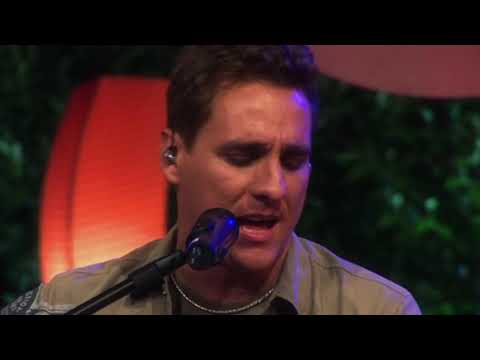 DVD Henrique & Hernane Luau Sertanejo - 16 - Tô Precisando De Amor