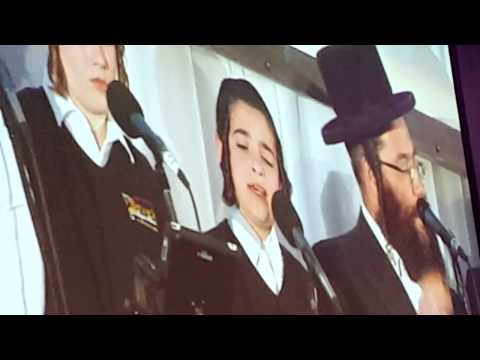 Shir vshevach choir soloist at Bonei Olam Dinner