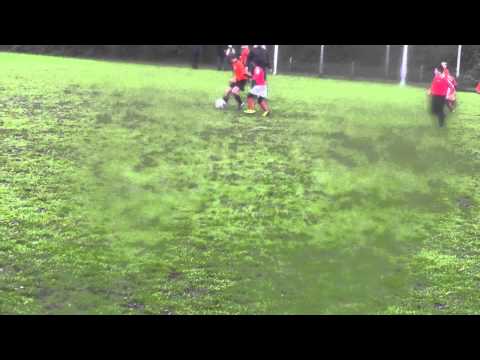 3 dec 2011 Nieuw Utrecht E1 - VV De Meern E6 com 4-3 Doelpunt Robin, assist Dean