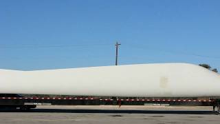 preview picture of video 'Wind Generator Blades Headed to West Texas'