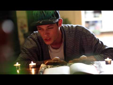 SAMMY SCISSORS - 'Mental Vacation' FEAT - RETAYNER