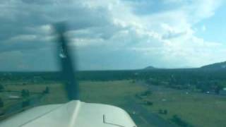 preview picture of video 'Beechcraft Sierra taking off runway 18 Sunriver, Oregon'