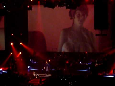 Videoclip de Play Boy (Live au Forest National de Bruxelles 2010) — Indochine