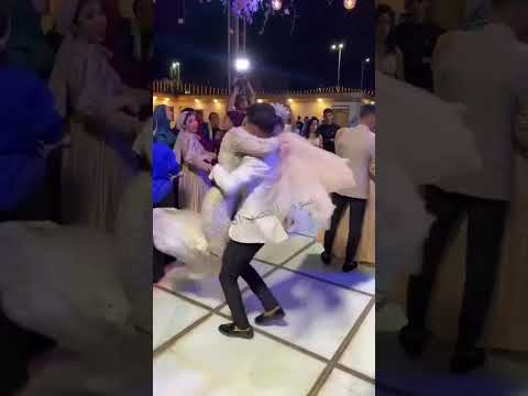 , title : 'يالهوي اللي عملوا العريس علني'