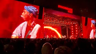 Download lagu DUO PANGERAN BRENGSEK IWAN FALS&SAWUNG JABO — HIO  Live at SYNCHRONIZE fest 2023 mp3