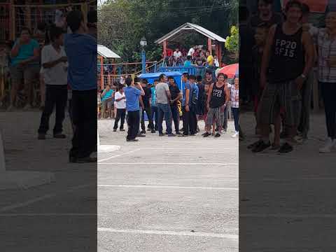 Disfrutando del buen amigo Abel en San Andrés, Petén. Diosa del Amor
