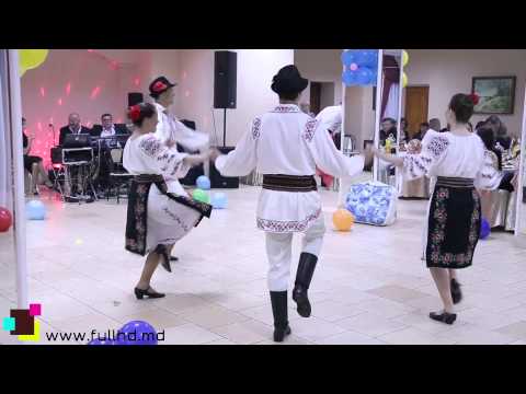 Dansatori la nunta ANSAMBLUL SPICUSOR 069907097