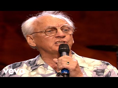 Bill & Gloria Gaither - There Shall Be Showers of Blessing [Live] ft. Sue Dodge