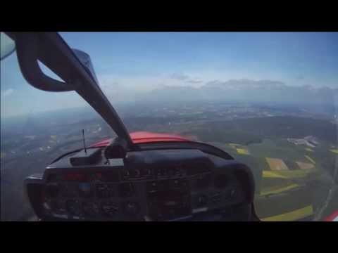 Motorflug: Start am Flughafen Kassel-Calden mit der DR400/180R