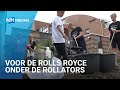 Kinderen poetsen en pimpen in de rollator-wasstraat