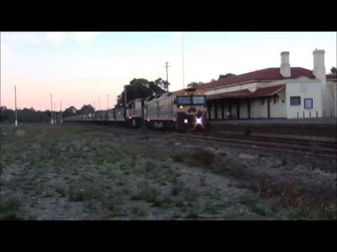 Pacific Nationial Crew change at Hamilton Station