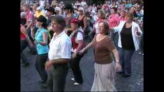 Allround Showband Partyband Down at the twist and shout Mary Chapin Carpenter  Line Dance & Country