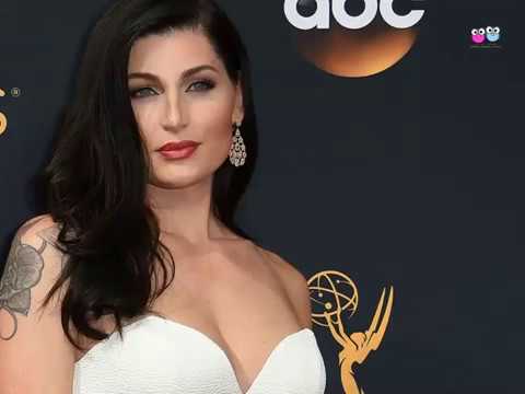 download lagu mp3 mp4 Maroon 5 Maps Cast Names, download lagu Maroon 5 Maps Cast Names gratis, unduh video klip Maroon 5 Maps Cast Names