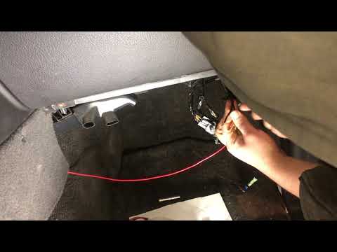 Rewiring a burnt out blower motor resistor connector harness