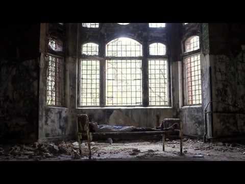 Parlez-Vous Anglais ? - Last Paradise On Earth