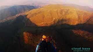 preview picture of video 'paragliders autumn colors Paltinis Valare'