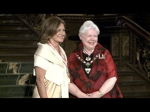 download lagu mp3 mp4 Lisa Laflamme, download lagu Lisa Laflamme gratis, unduh video klip Lisa Laflamme