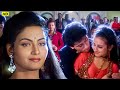 जूते पैरों में पहने जाते हैं सिर पर नह�