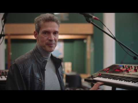 Roland Keyboard Rigs: Mike Lindup (Level 42) on the Roland JD-XA & RD-800