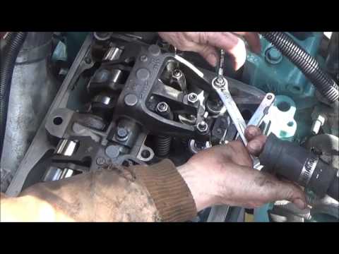 Detroit series 60 in frame rebuild (part 14) valve adjust, running overhead