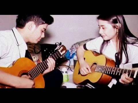 Duet aliando dan prilly main gitar