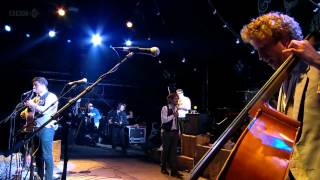 Momford &amp; Sons - Roll Away Your Stone (Glastonbury 2011)