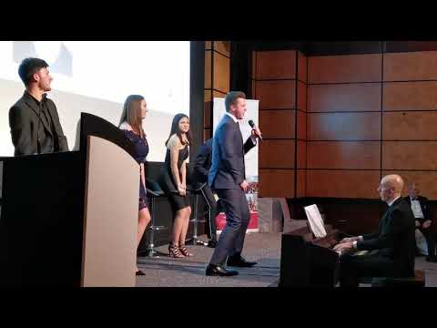 Harry Mills & singers from Tring Academy @ City Hotel in Tower Hill  #VideosToWatchOutOfLockdown