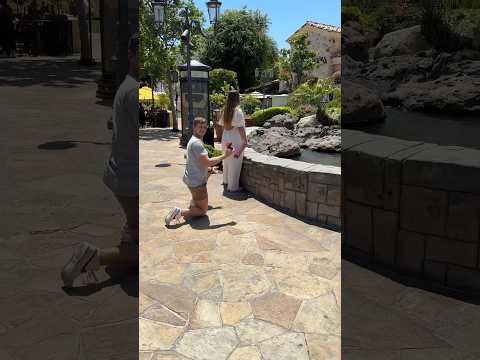 I pranked my girlfriend with a fake hand, then proposed ❤️