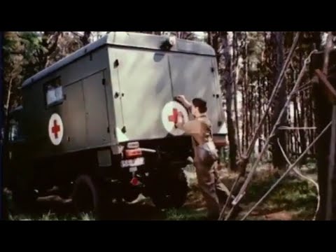 Self-help and mutual aid - First aid training in the People's Army - Training film NVA GDR