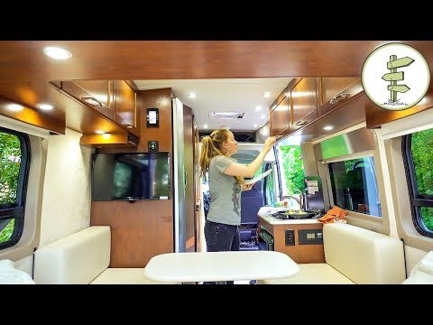 download lagu mp3 mp4 Fancy Van, download lagu Fancy Van gratis, unduh video klip Download Fancy Van Mp3 dan Mp4 Full Gratis