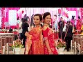 जेव्हा नणंद आणि वहिनी थाटात टक्कर मार�