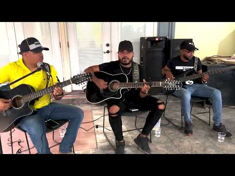 Traviezoz De Olancho - El Escapulario