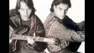 LOS SECRETOS (FOTOMONTAJE CADA DIA HOMENAJE ENRIQUE URQUIJO)