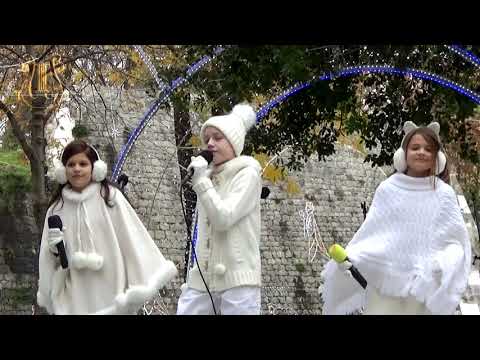 Zlata Jurišić, Veronika Munitić i Roko Sedlar - Winter wonderland