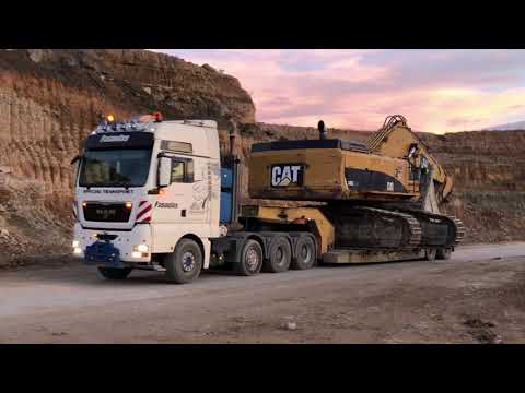 Transporting The Huge Caterpillar 385C Excavator By Side - Fasoulas Heavy Transports